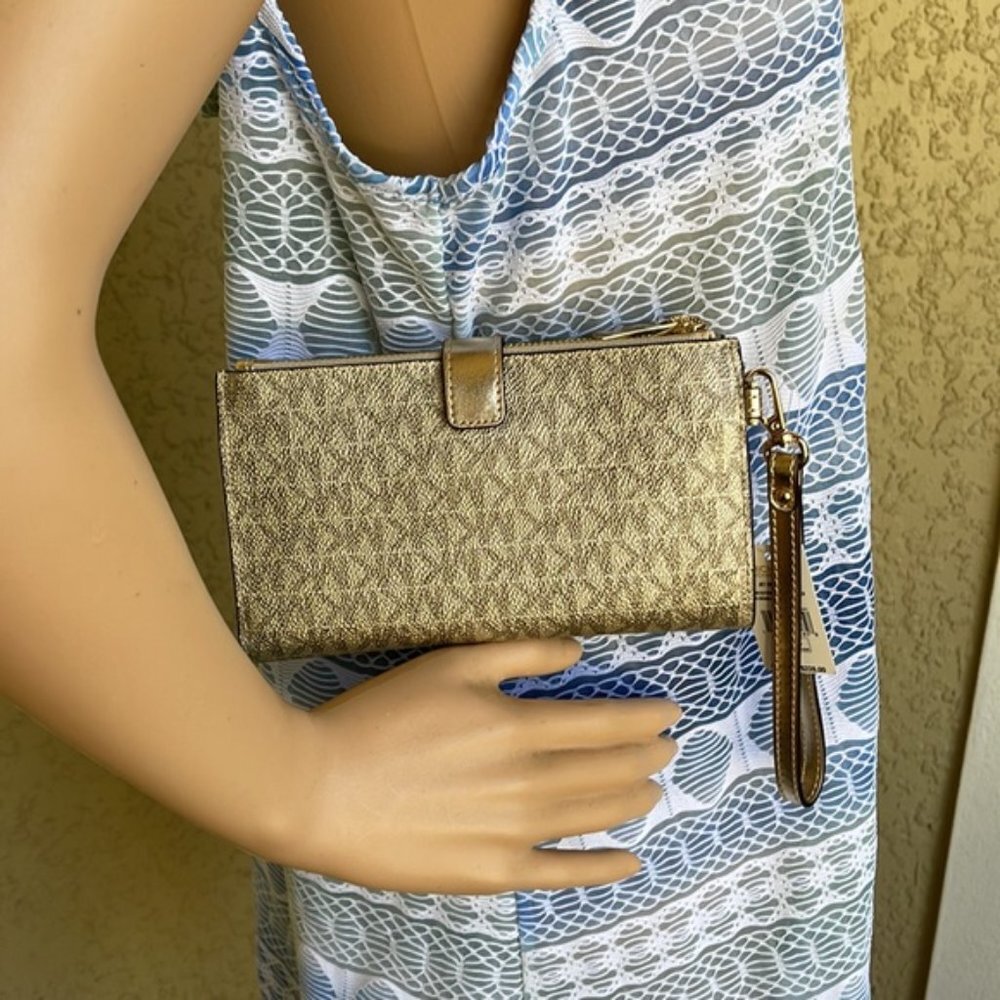 Michael Kors Jet Set Travel Large Double Zip Wristlet Wallet Pale Gold